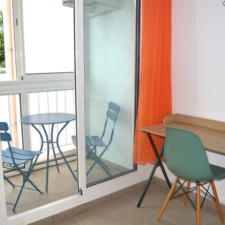 Comme Chez Soi - Studio Tout Equipe - By Sister Home Saint-Denis Extérieur photo