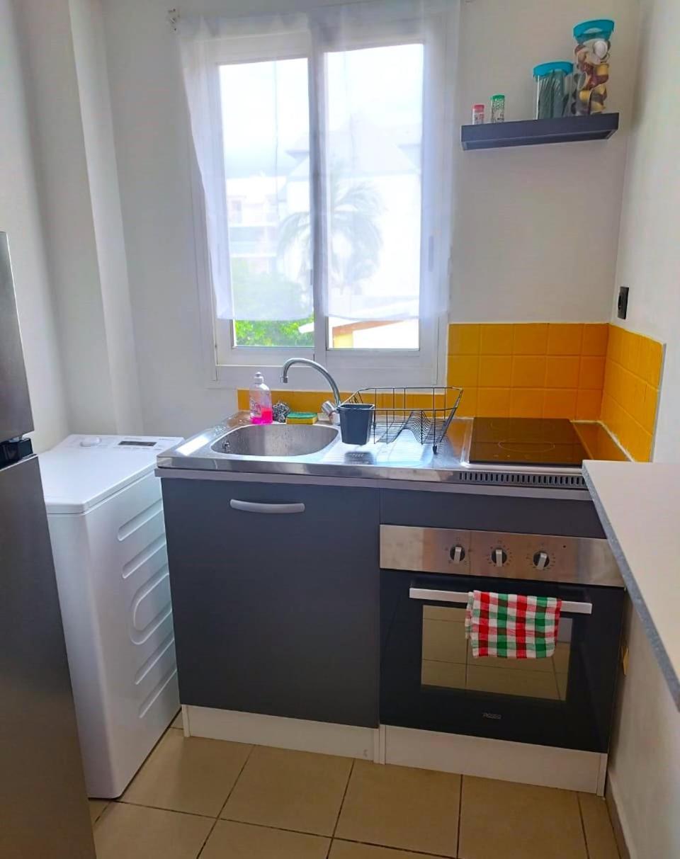 Comme Chez Soi - Studio Tout Equipe - By Sister Home Saint-Denis Extérieur photo